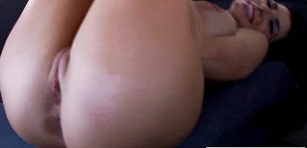  Alone Girl Masturbate With All Kind Of Things vid-28